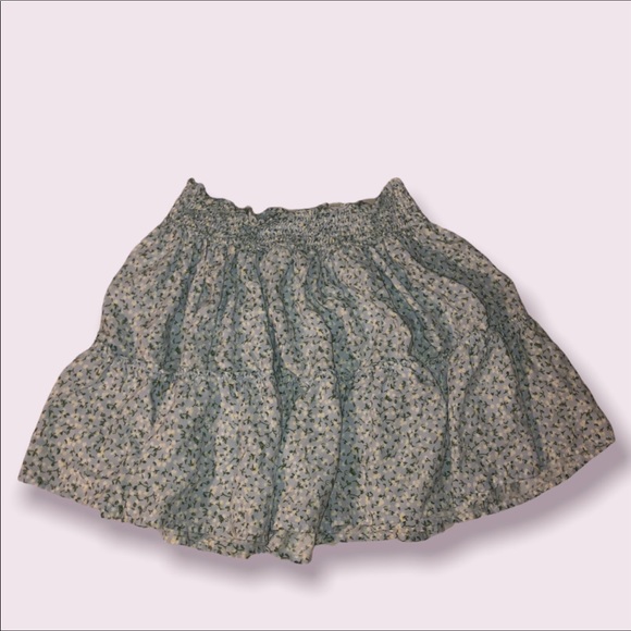 light blue flower flowy mini skirt from target size medium yellow flower print - Picture 1 of 1